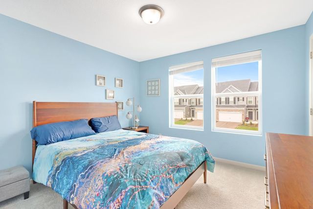 9541 4th Street N, Lake Elmo, MN 55042