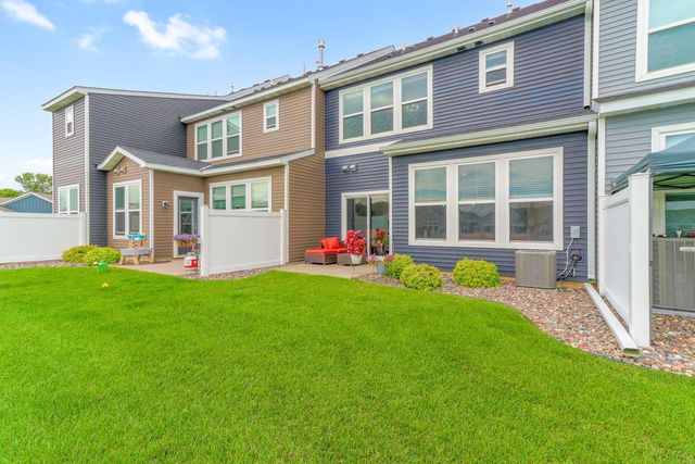 9541 4th Street N, Lake Elmo, MN 55042