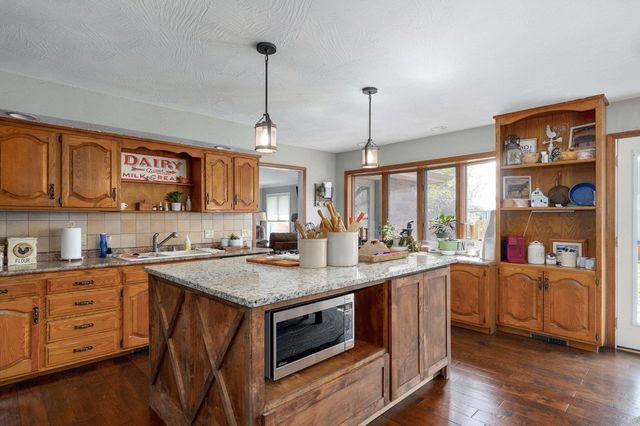 315 N Old Wilderness Road, Nixa, MO 65714
