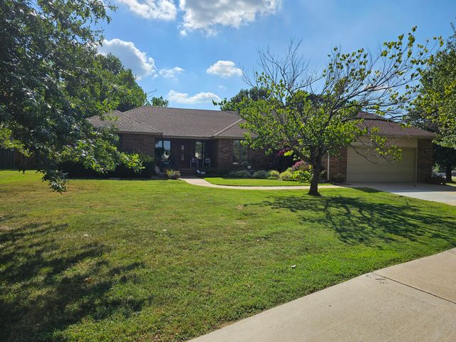 315 N Old Wilderness Road, Nixa, MO 65714