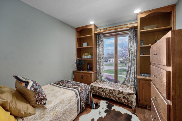 315 N Old Wilderness Road, Nixa, MO 65714