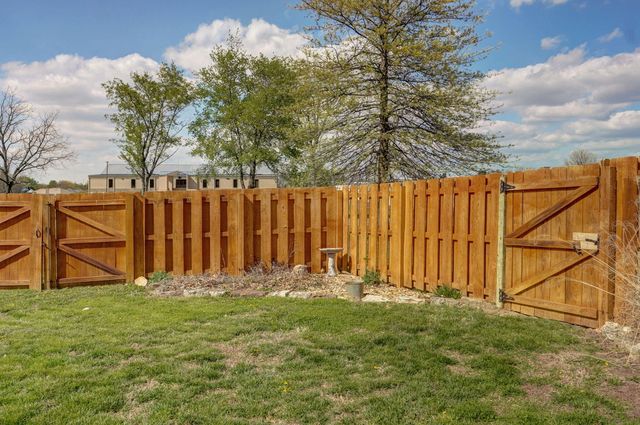 315 N Old Wilderness Road, Nixa, MO 65714