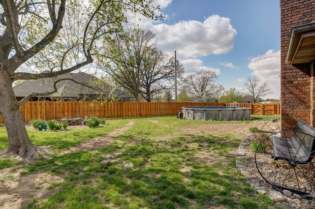 315 N Old Wilderness Road, Nixa, MO 65714