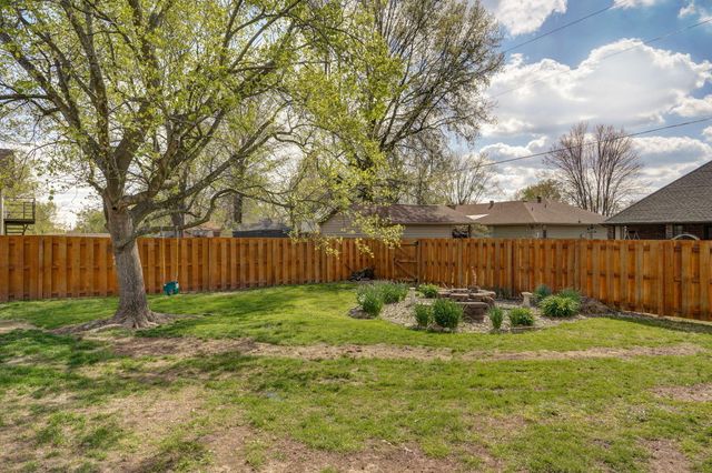 315 N Old Wilderness Road, Nixa, MO 65714