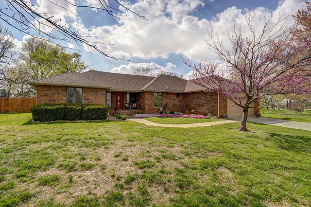 315 N Old Wilderness Road, Nixa, MO 65714