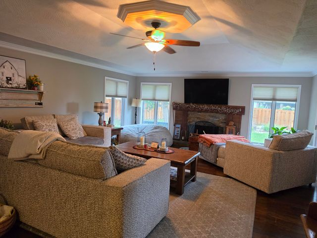 315 N Old Wilderness Road, Nixa, MO 65714