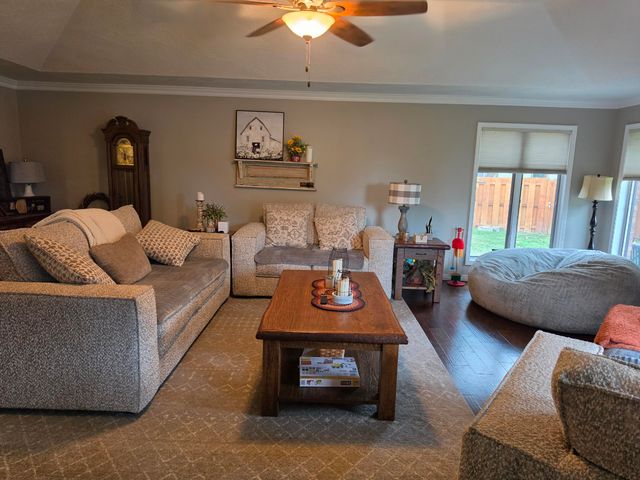 315 N Old Wilderness Road, Nixa, MO 65714
