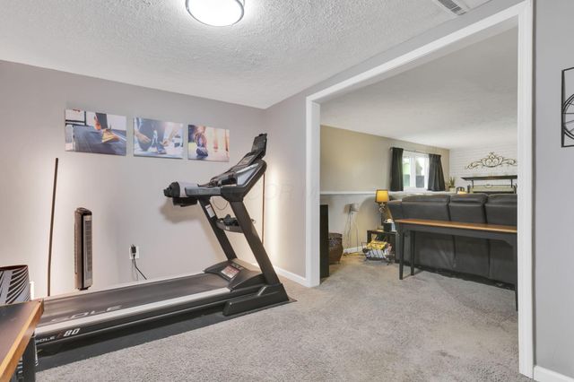 2143 Waldorf Road, Columbus, OH 43229