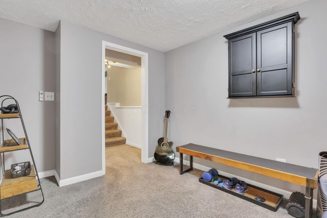 2143 Waldorf Road, Columbus, OH 43229