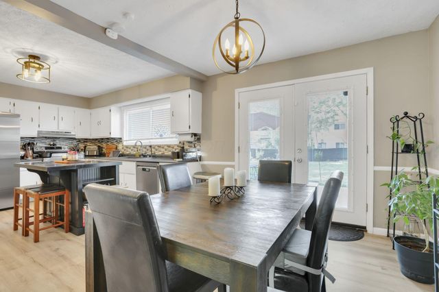 2143 Waldorf Road, Columbus, OH 43229