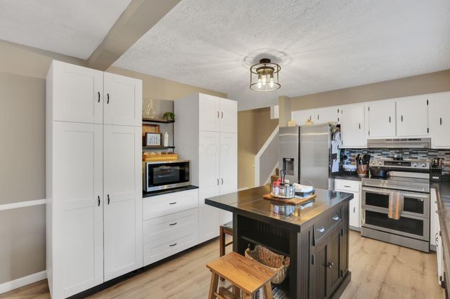 2143 Waldorf Road, Columbus, OH 43229