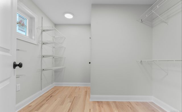 52 Circle Drive, Stratford, CT 06614