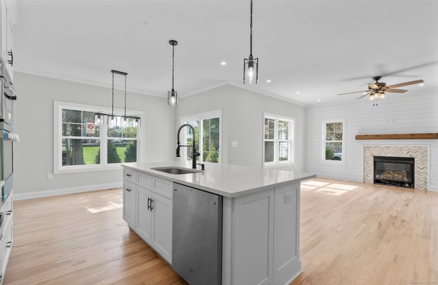 52 Circle Drive, Stratford, CT 06614