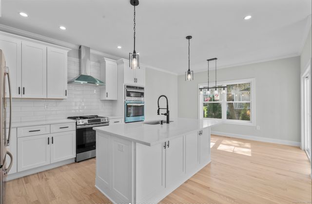 52 Circle Drive, Stratford, CT 06614