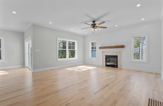 52 Circle Drive, Stratford, CT 06614