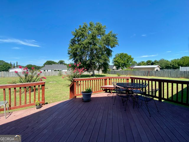 304 Dixieland Drive, Byron, GA 31008