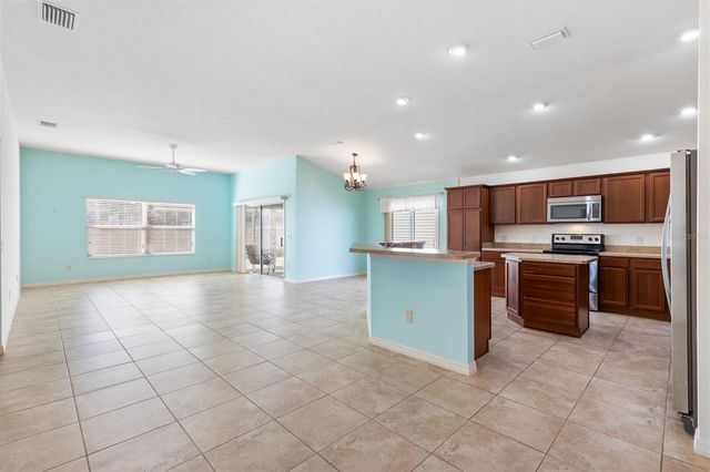 2610 LINDEWOOD STREET, The Villages, FL 32163