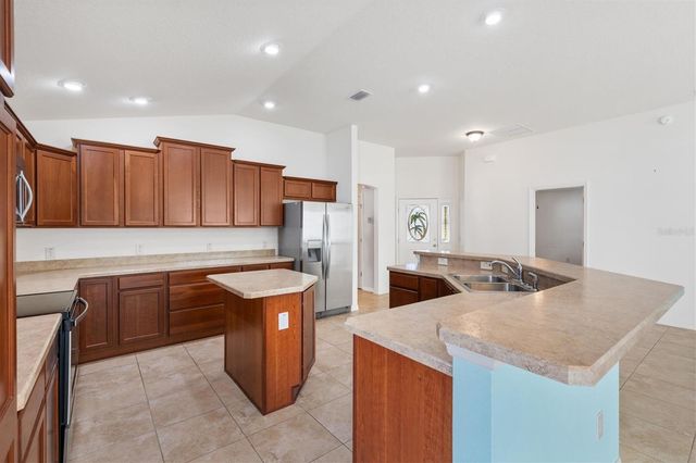 2610 LINDEWOOD STREET, The Villages, FL 32163