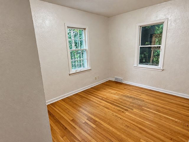525 16th Street, West Des Moines, IA 50265