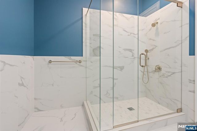 3 Somerset Lane 415, Edgewater, NJ 07020