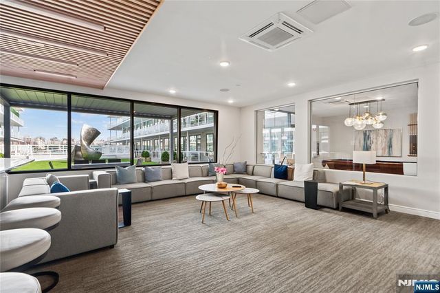 3 Somerset Lane 415, Edgewater, NJ 07020