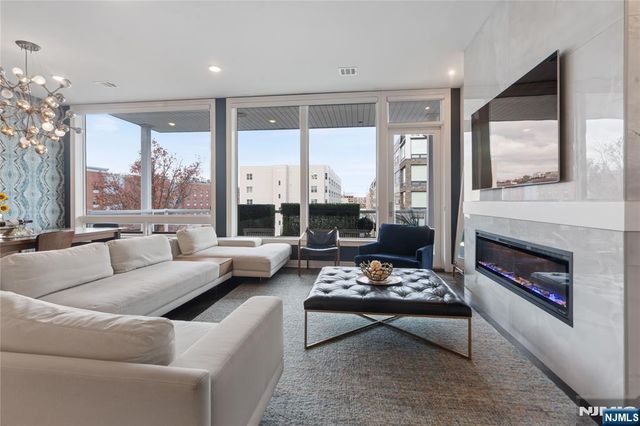 3 Somerset Lane 415, Edgewater, NJ 07020