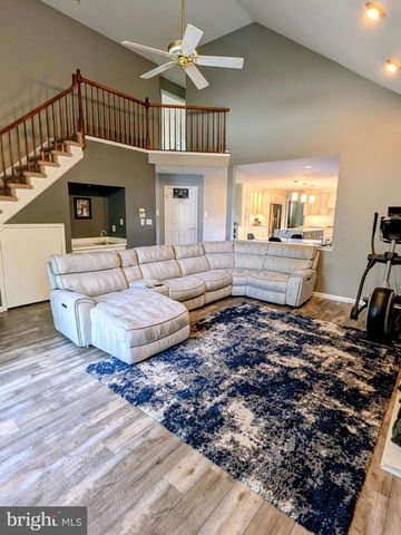 611 TALL PINES LN, Horsham, PA 19044