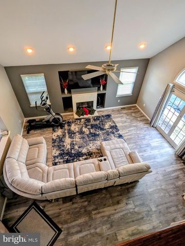 611 TALL PINES LN, Horsham, PA 19044