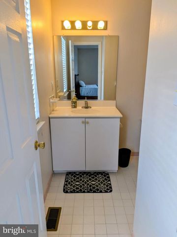 611 TALL PINES LN, Horsham, PA 19044