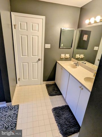 611 TALL PINES LN, Horsham, PA 19044