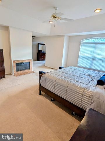 611 TALL PINES LN, Horsham, PA 19044