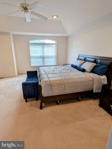 611 TALL PINES LN, Horsham, PA 19044