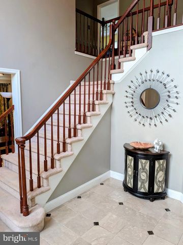 611 TALL PINES LN, Horsham, PA 19044