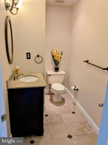 611 TALL PINES LN, Horsham, PA 19044