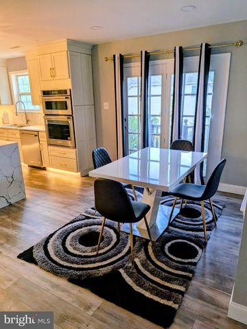 611 TALL PINES LN, Horsham, PA 19044