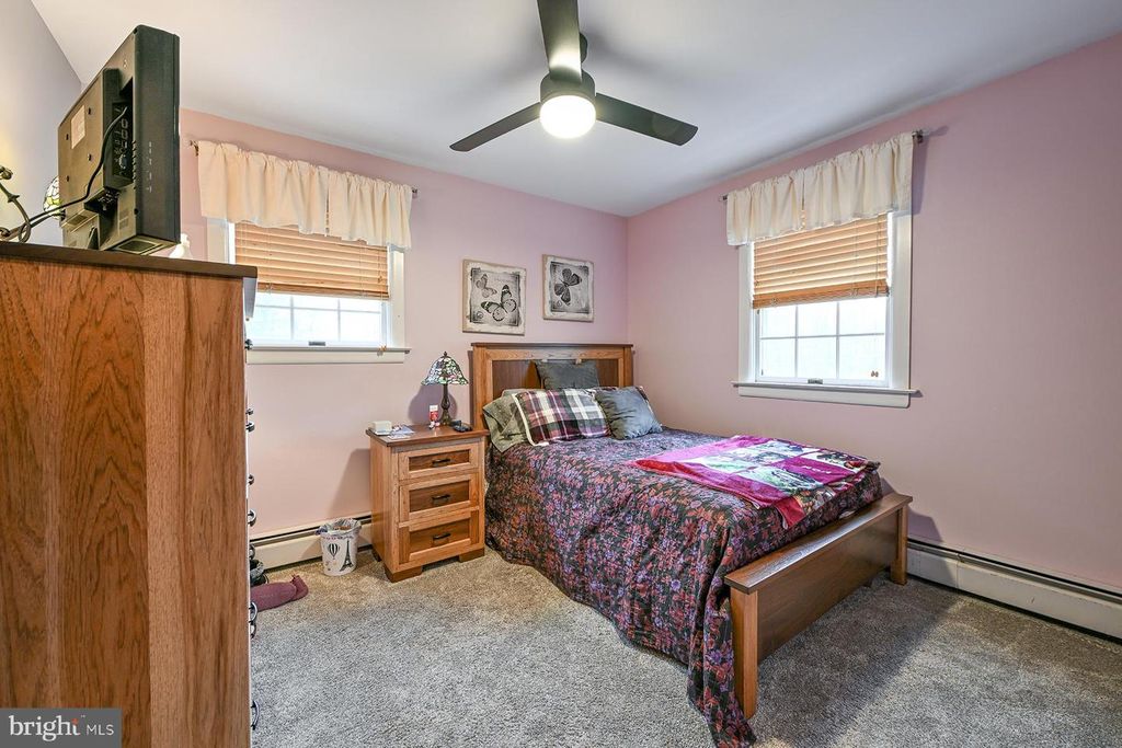 Image 12 of property listing at 589 NEIMAN RD, Pottstown, PA 19465