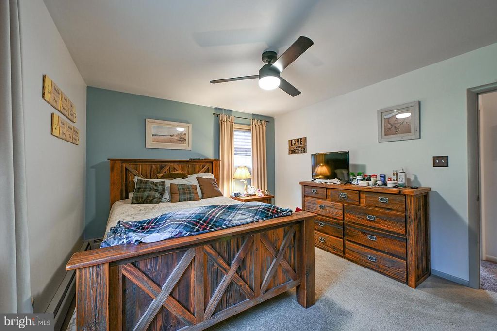 Image 15 of property listing at 589 NEIMAN RD, Pottstown, PA 19465