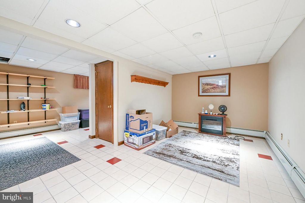 Image 17 of property listing at 589 NEIMAN RD, Pottstown, PA 19465