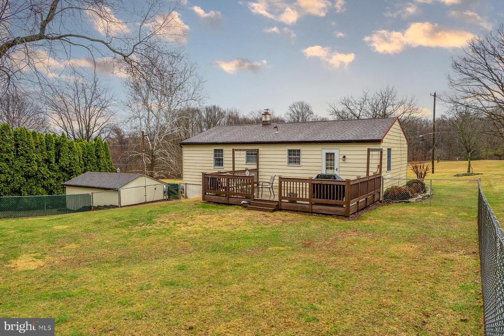 Image 23 of property listing at 589 NEIMAN RD, Pottstown, PA 19465