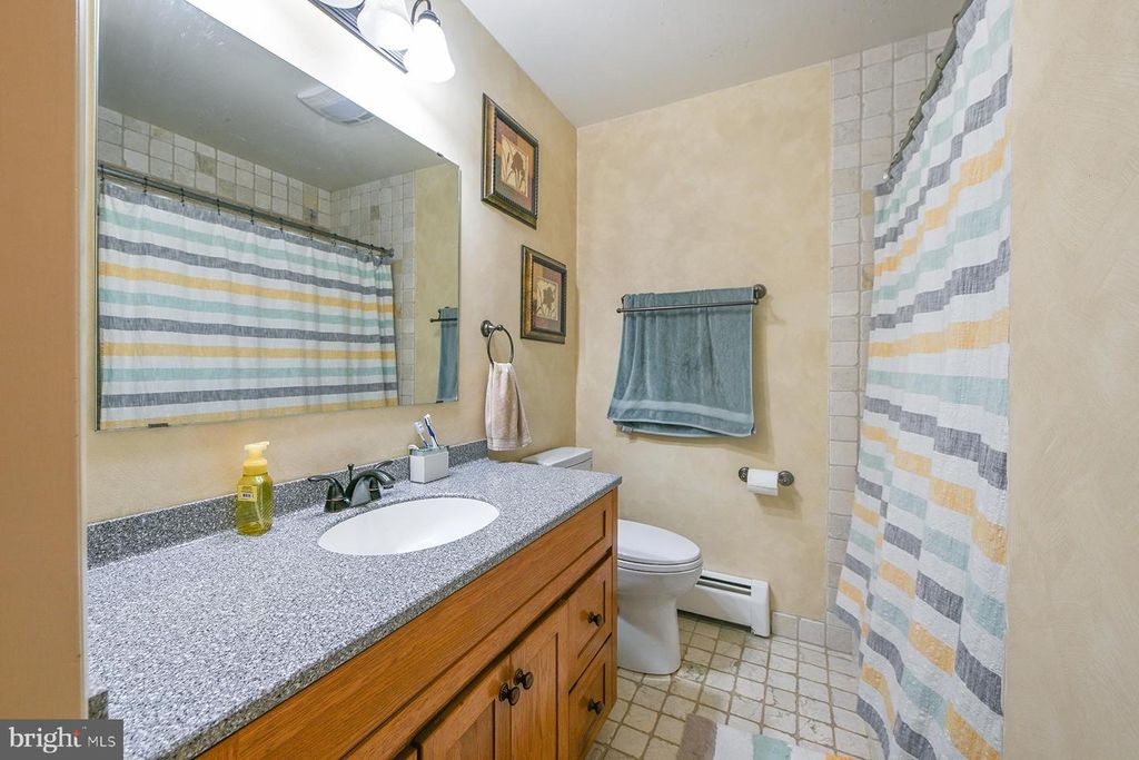 Image 8 of property listing at 589 NEIMAN RD, Pottstown, PA 19465