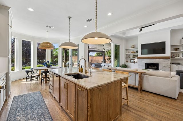 1215 Westmont Drive, Southlake, TX 76092