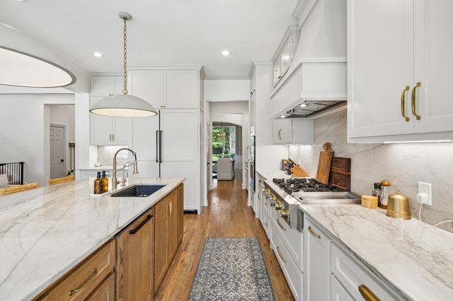 1215 Westmont Drive, Southlake, TX 76092