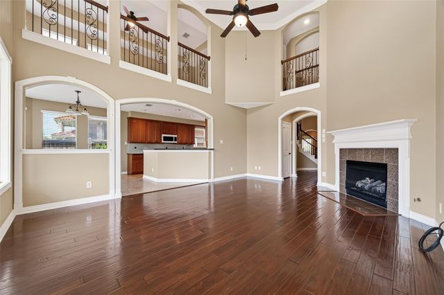 18943 Villa Bergamo Lane, Houston, TX 77094