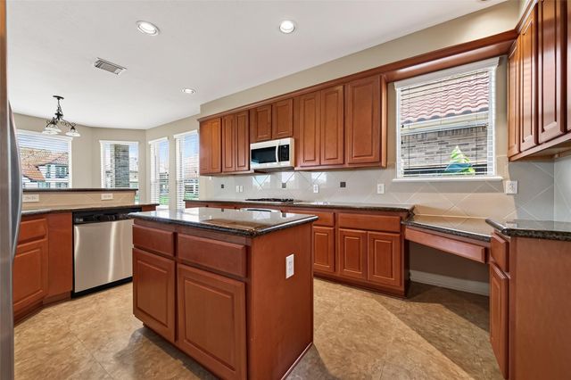 18943 Villa Bergamo Lane, Houston, TX 77094