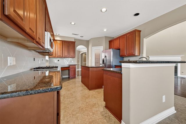 18943 Villa Bergamo Lane, Houston, TX 77094