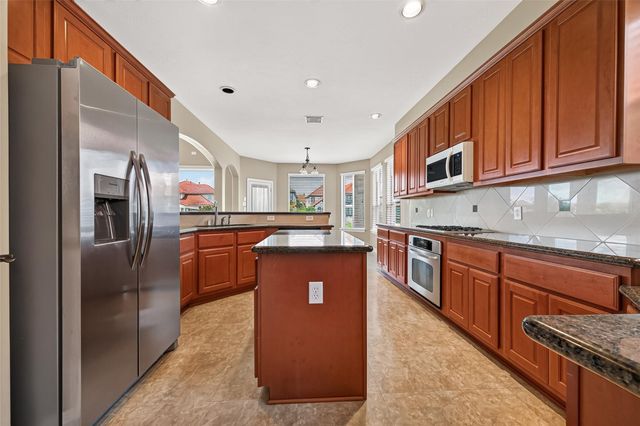 18943 Villa Bergamo Lane, Houston, TX 77094