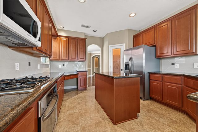 18943 Villa Bergamo Lane, Houston, TX 77094