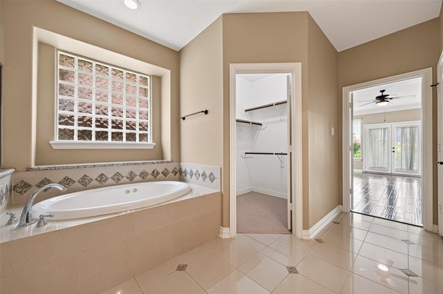 18943 Villa Bergamo Lane, Houston, TX 77094