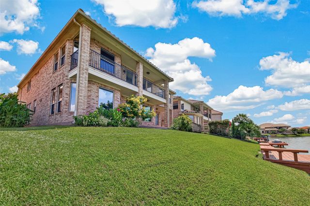 18943 Villa Bergamo Lane, Houston, TX 77094