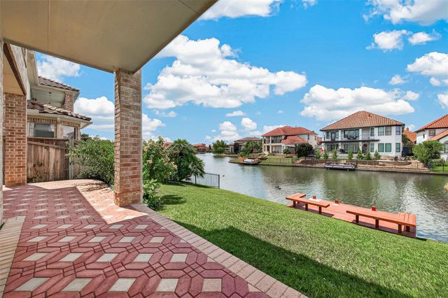 18943 Villa Bergamo Lane, Houston, TX 77094